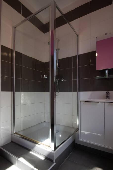 La Fontaine Neuve-Avallon-5 Personnes-1 Chambre-3 Lits-Parking-Wifi Kültér fotó